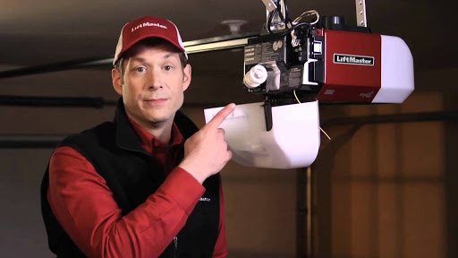 Lift Master Garage Technician Tampa